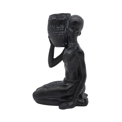 Figura Mujer Afro Sentada 18x11 cm Buinzoo